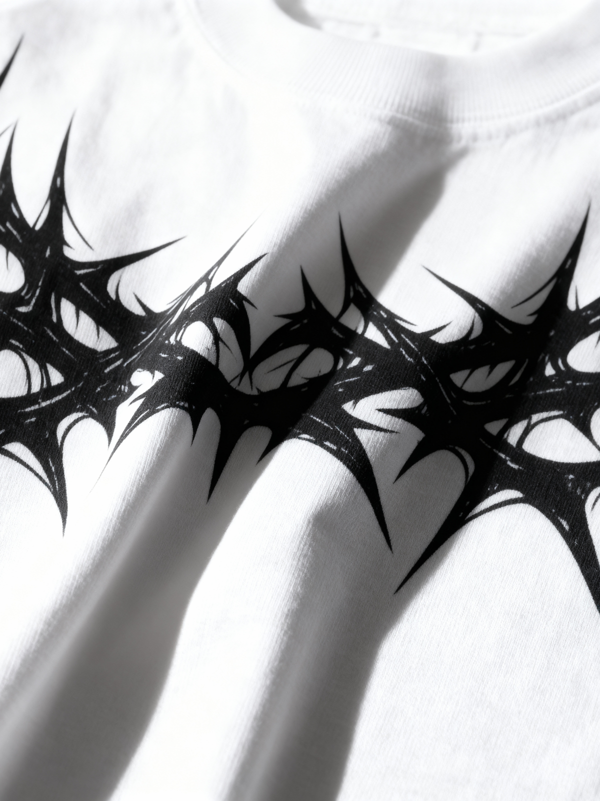 CROWN OF THORNS UNISEX OVERSIZED TSHIRT