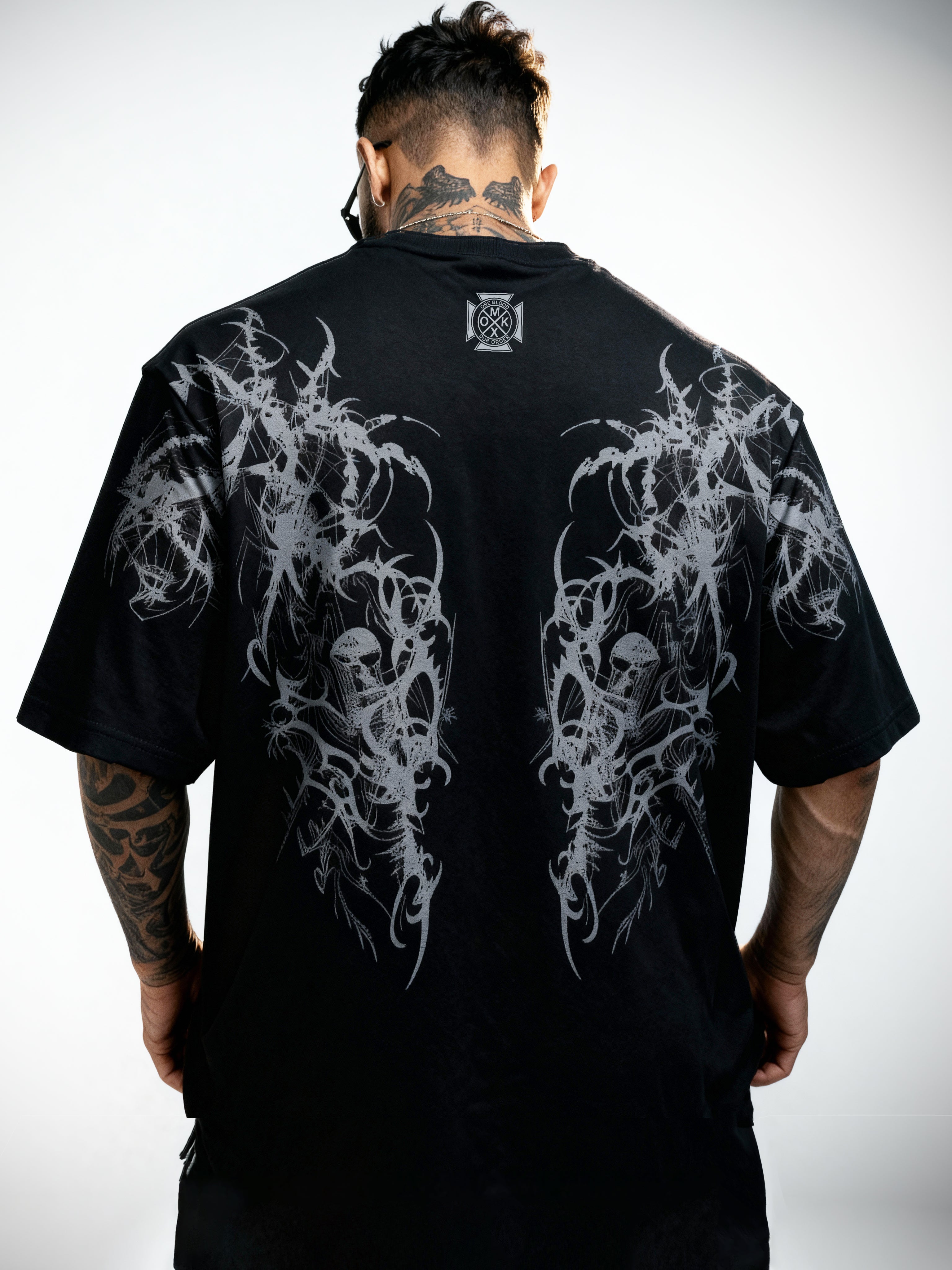 GOTHIC WINGS OVERSIZED UNISEX TSHIRT