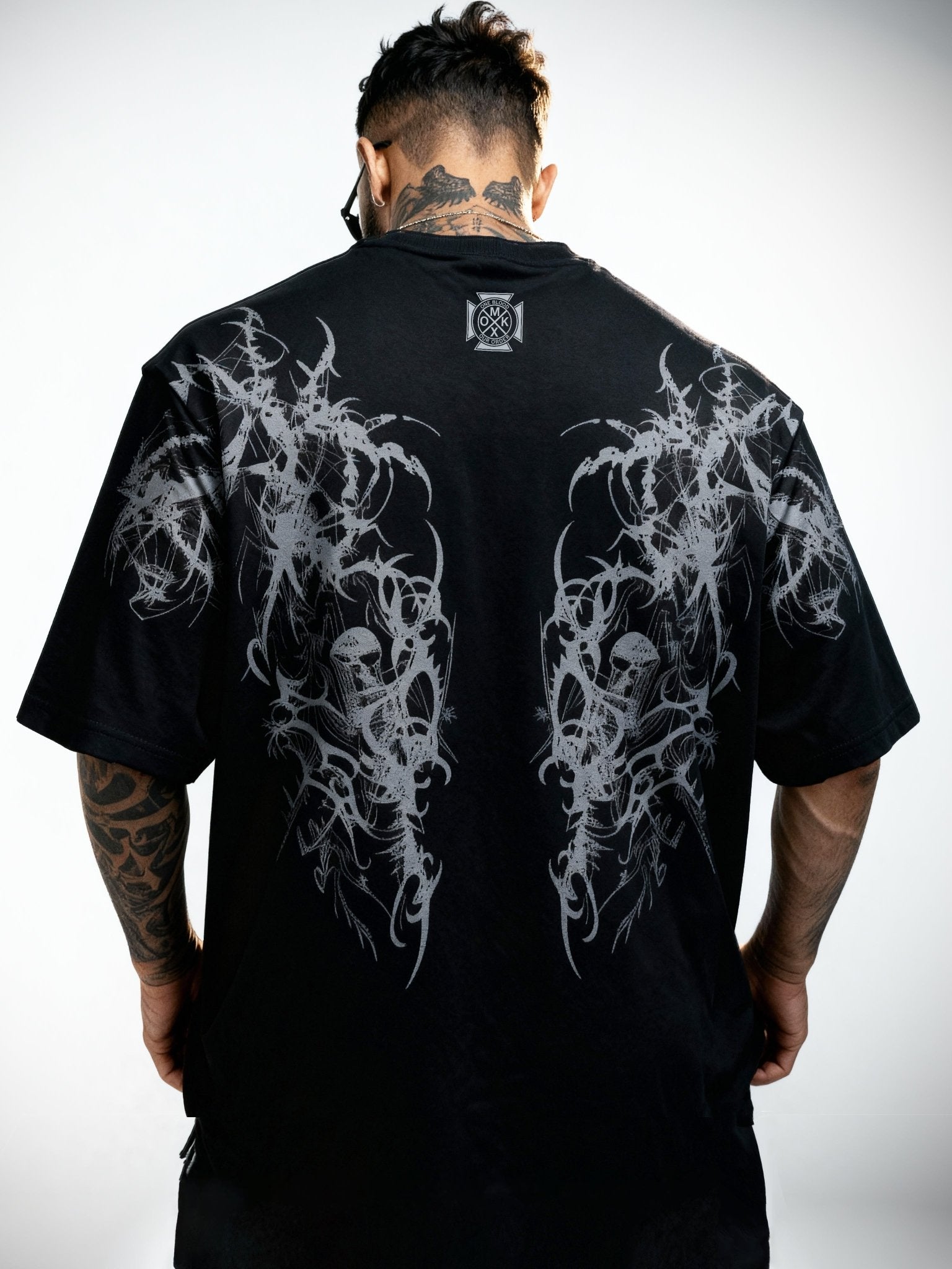 GOTHIC WINGS OVERSIZED UNISEX TSHIRT - Teenovative